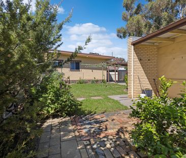 One Bedroom Unit with Lock up Garage/Workshop - Photo 3