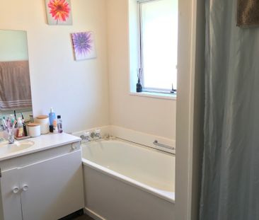 76 Cornwall Street, St. Albans - Photo 6