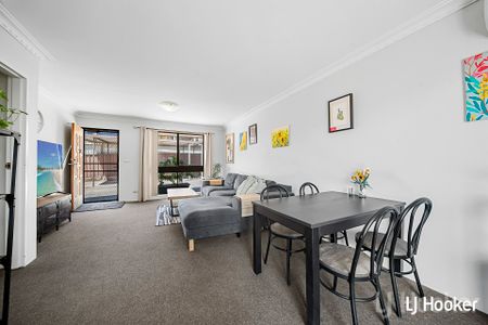 2 Bedroom Townhouse in the Heart of Karabar - Photo 5