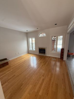 For Lease - 121 Wharnsby Drive, Toronto, Ontario - Photo 1