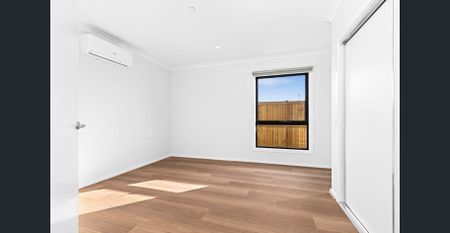 Modern Accessible Home with 3 Beds & 3 Baths - Photo 2