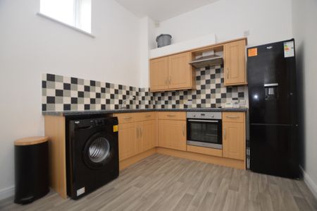 2 Bedroom Apartment - Photo 5