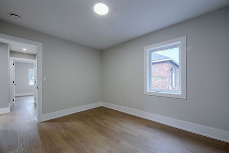 For Lease - 291 Glebemount Avenue Unit# Main, Toronto, Ontario - Photo 4