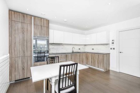 3 bedroom flat to rent - Photo 4