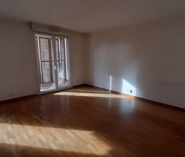 location Appartement T4 DE 85.1m² À RIS ORANGIS - Photo 6