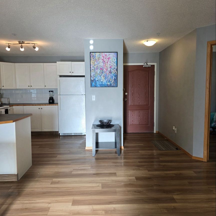 220, 260 Duston Street - Photo 1