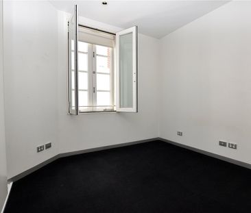 211/9 Commercial Road - Photo 1