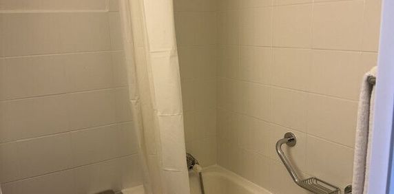 Furnished Studio #6 - Photo 2