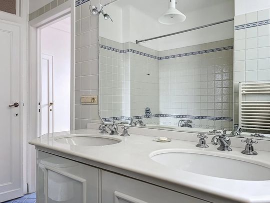 Chatelain - 3-bedroom apartment - Photo 1