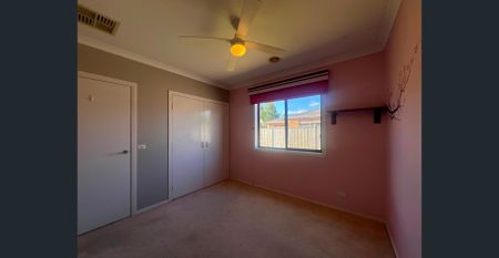 Spacious Family Living with Outstanding Entertaining Features - Photo 5