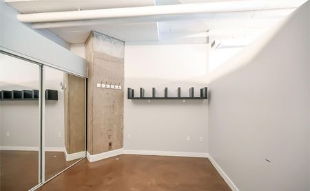 For Lease - 66 Bay Street Unit# 307, Hamilton, Ontario - Photo 2