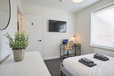 5 bedroom end of terrace house to rent - Photo 5