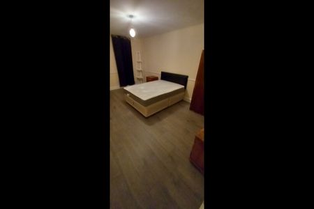 Room in a Shared House, Kirkland Walk, E8 - Photo 5