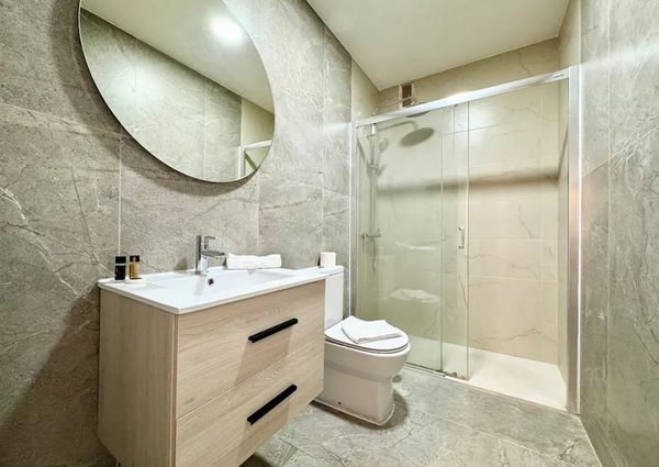 Plaza de Doña Trinidad, Málaga, Andalusia 29007