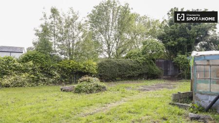 Bed for rent in 6-bedroom house in Phibsborough - Photo 5