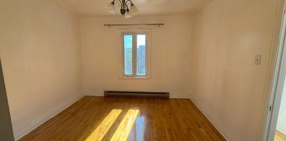 4 Et 1/2 (2 Chambres Fermées), Cremazie - Photo 2