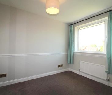 Lillibrooke Crescent - Photo 4