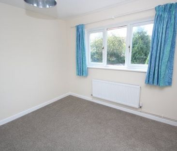 Davies Close, Croydon CR0, Property for rent - Photo 2