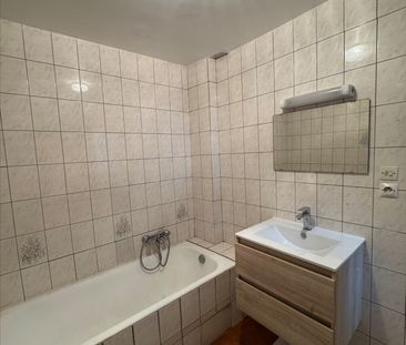 Location Appartement 3 pièces 56m² - Photo 4