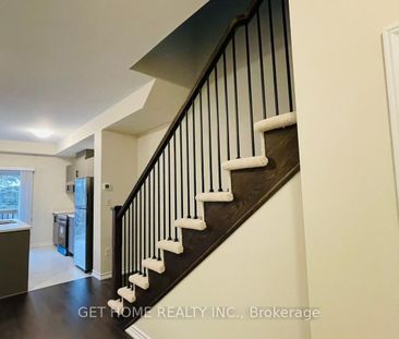 Townhouse For Lease | E8117736 - Photo 2