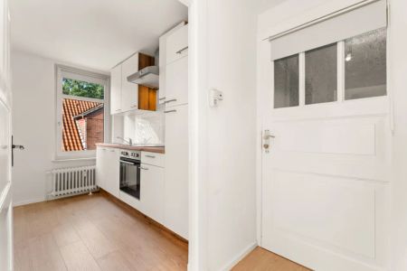 Woh(l)nfühlen – komplett renovierte Altbauwohnung mit Charme im Herzen von Pewsum - Photo 3