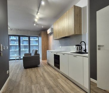 Pierwsza dzielnica - nowoczesne studio z garażem - Zdjęcie 2