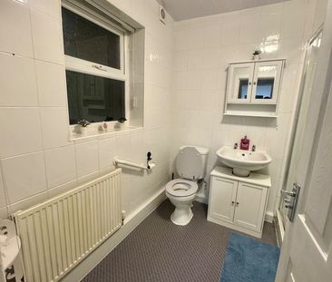 Room in a Shared House, Miranda Rd, L20 - Photo 1