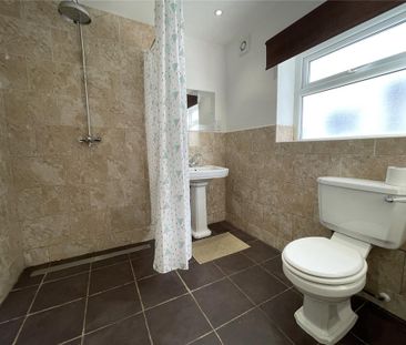 3 bedroom semi-detached house to rent - Photo 6