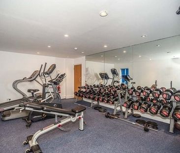 1 Bed Flat, Master Gunner Place, SE18 - Photo 6
