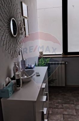 Vilă de închiriat – activități medicale, birouri ??... - Fotografie 1