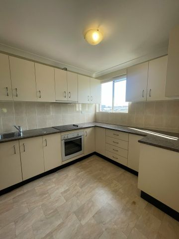42/132 Lethbridge Street, Penrith NSW - Photo 4