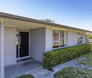 Hidden Gem Offering Comfort and Convenience - Photo 4