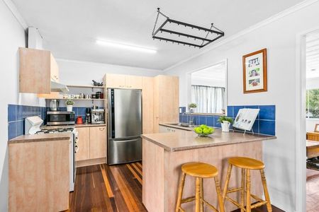 12 Franciscea Street, Everton Hills QLD 4053 - House For Rent | Domain - Photo 3