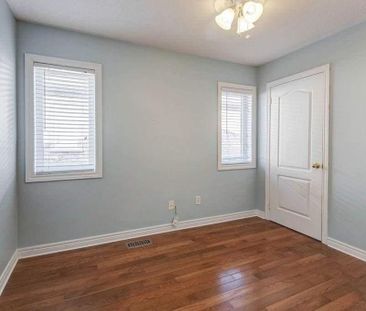For Lease - 2438 Felhaber Crescent, Oakville, Ontario - Photo 5
