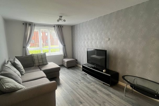 Warren Court - Photo 1