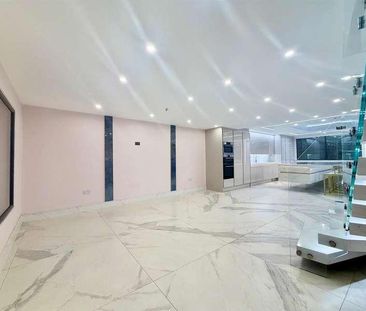 Church Leys, Harlow, CM18 - Photo 3