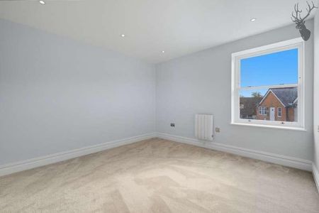 Old Harlow Apartments, Old Harlow - Photo 4