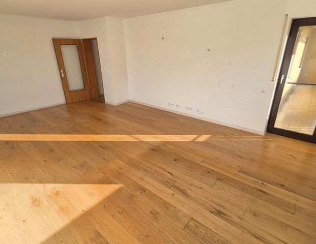 4-Zimmer Wohnung mit Parkett, Loggia, EBK, Garten - Foto 1