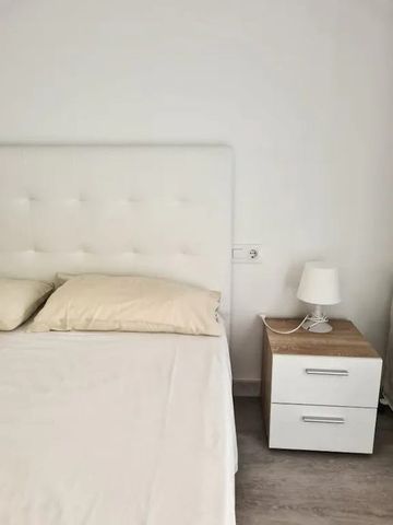 Carrer de Peris Mencheta, Valencia, Valencian Community 46020 - Photo 2