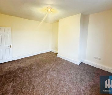 Leeds Road, Huddersfield, HD1 - Photo 3