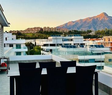 3 bedroom luxury penthouse for rent in Nueva Andalucia, Spain - Photo 5