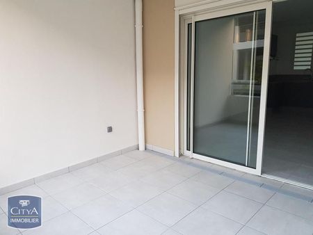 Location Appartement 2 pièces 44m² LA MONTAGNE 97417 - Photo 3