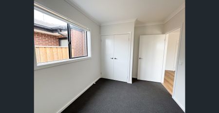 Brand New Modern Home in a Fast-Growing Strathtulloh Estate - Photo 2