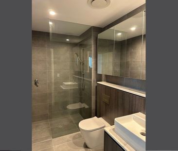 1 Bedroom Apartment in Homebush - Photo 6
