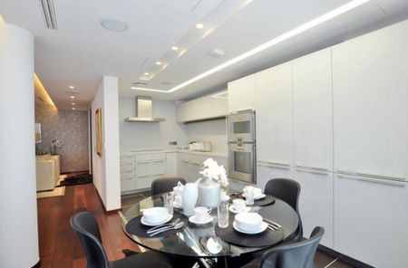 4 bedroom apartment to rent - Photo 3