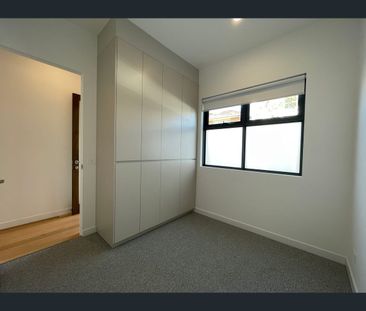 8 Queen Street, Fitzroy North, Vic 3068 - Photo 6