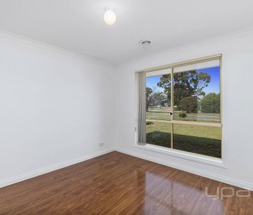 Family Home in HOPETOUN PARK - Photo 6