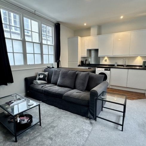 De Montfort Chambers, Leicester, LE1 - Photo 1