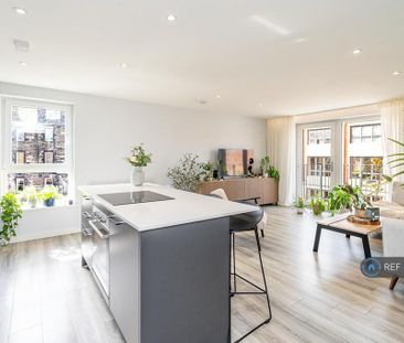 2 bedroom flat to rent - Photo 2
