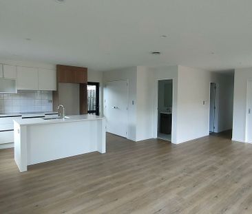 4 bedroom new built in Manukau - Photo 5